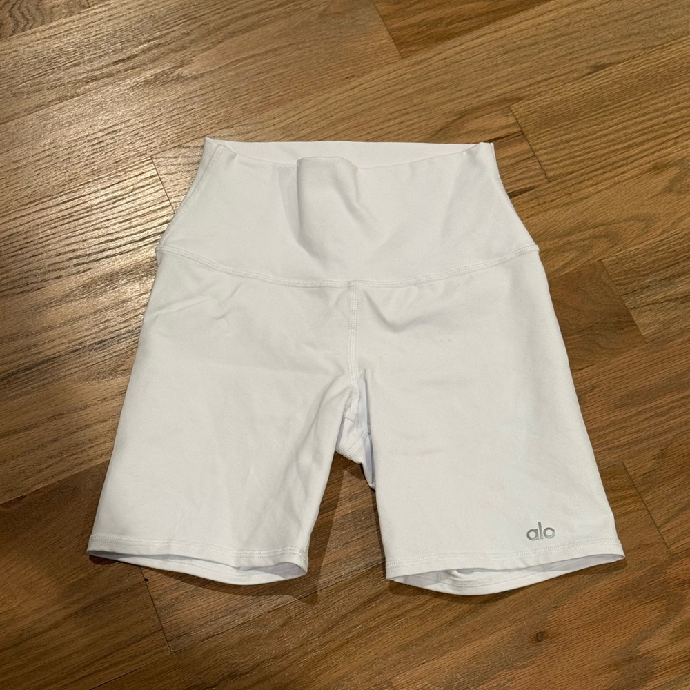 ALO Yoga bike shorts